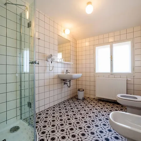 Отель Boutique Hotel Villa Beatika